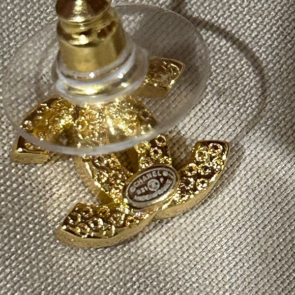 Amber - Picture 14 of 17